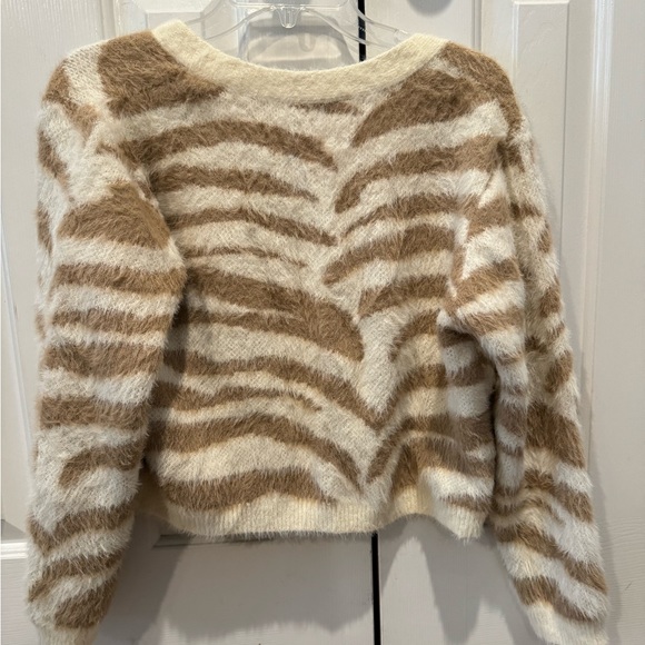 NWT Endless Blu Animal Print Cropped Cardigan - size small - Picture 5 of 5